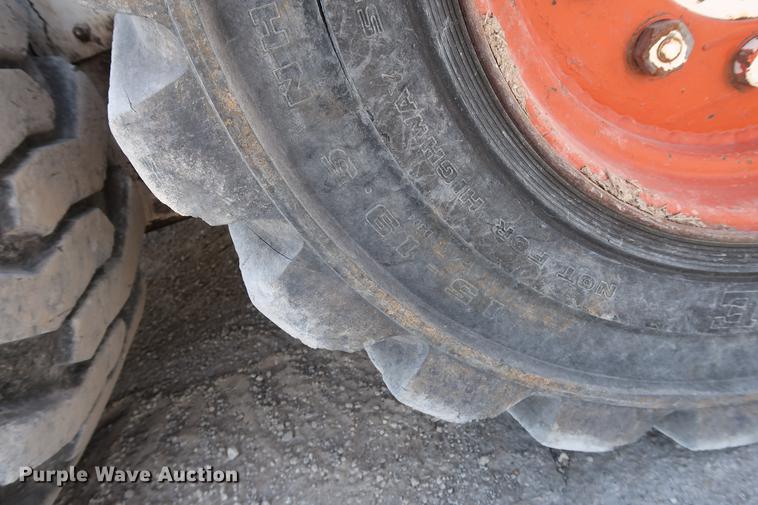 image for item DD9564 1977 Bobcat 974 skid steer