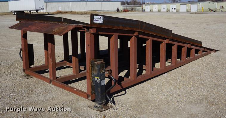 image for item DE3136 Loading dock