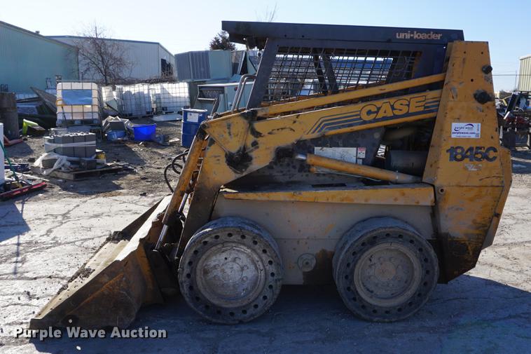 image for item DE3137 1996 Case 1845C skid steer