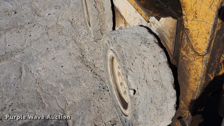 image for item DE3137 1996 Case 1845C skid steer