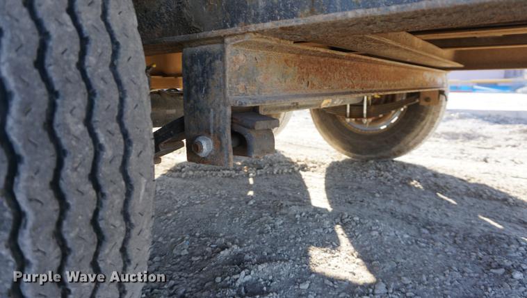 image for item DE3139 2007 Lamar equipment trailer
