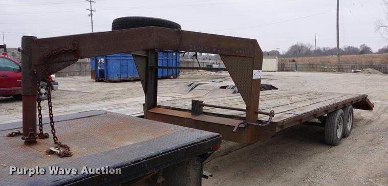 image for item DE3140 2006 shop built equipment trailer