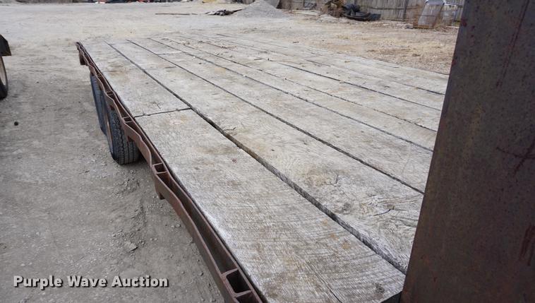 image for item DE3140 2006 shop built equipment trailer