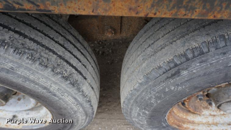 image for item DE3140 2006 shop built equipment trailer