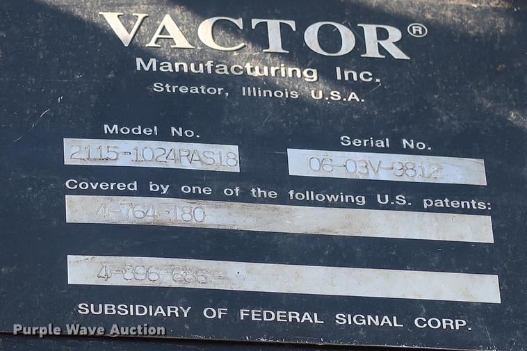 image for item DF3540 2006 International 7600 vacuum truck