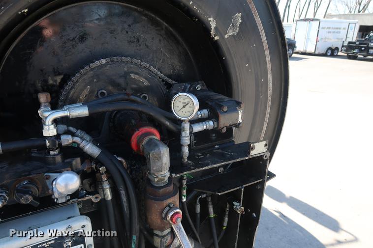 image for item DF3540 2006 International 7600 vacuum truck