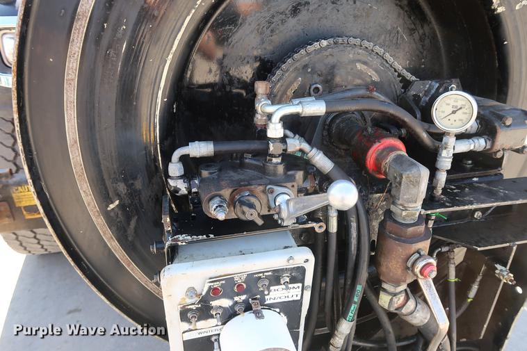 image for item DF3540 2006 International 7600 vacuum truck