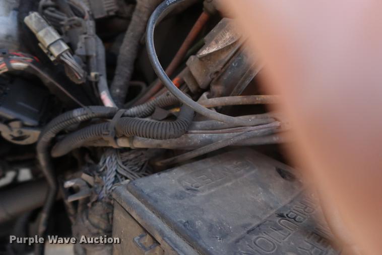 image for item DF3540 2006 International 7600 vacuum truck