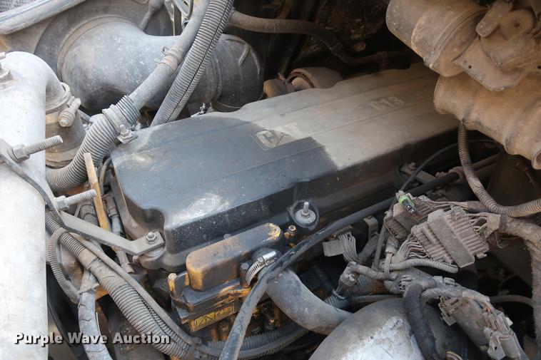 image for item DF3540 2006 International 7600 vacuum truck