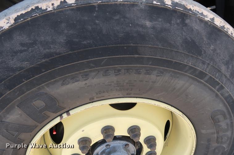 image for item DF3540 2006 International 7600 vacuum truck