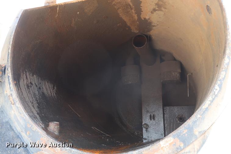 image for item DF3540 2006 International 7600 vacuum truck