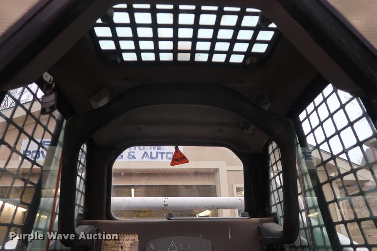 image for item DF3543 2004 Bobcat S185 skid steer