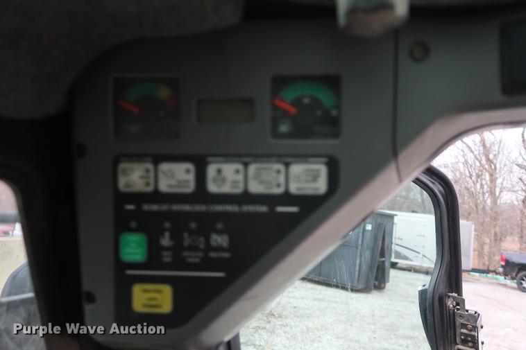 image for item DF3543 2004 Bobcat S185 skid steer