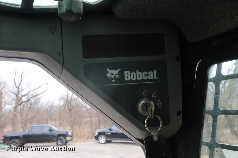 image for item DF3543 2004 Bobcat S185 skid steer