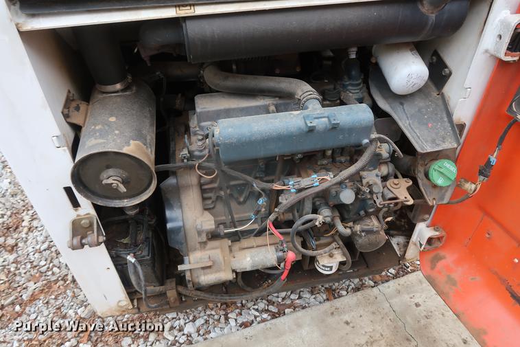 image for item DF3543 2004 Bobcat S185 skid steer