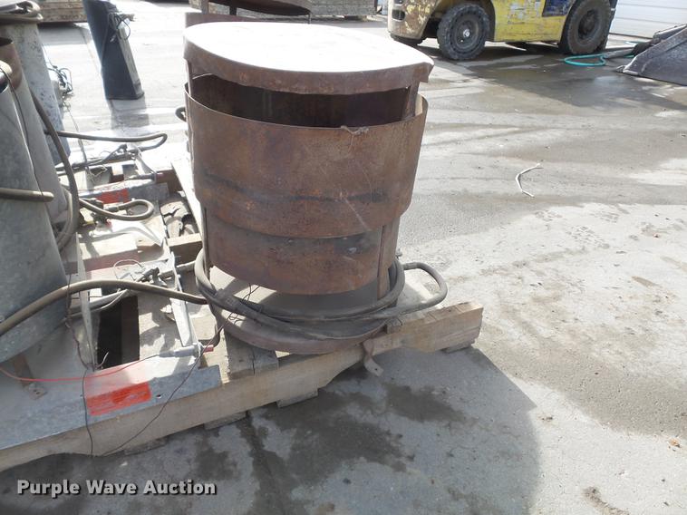 image for item DM9987 (9) heaters