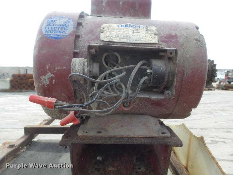 image for item DM9988 (2) Clark Machinery conveyors