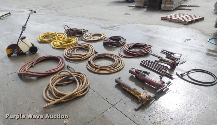 image for item DM9990 Tools