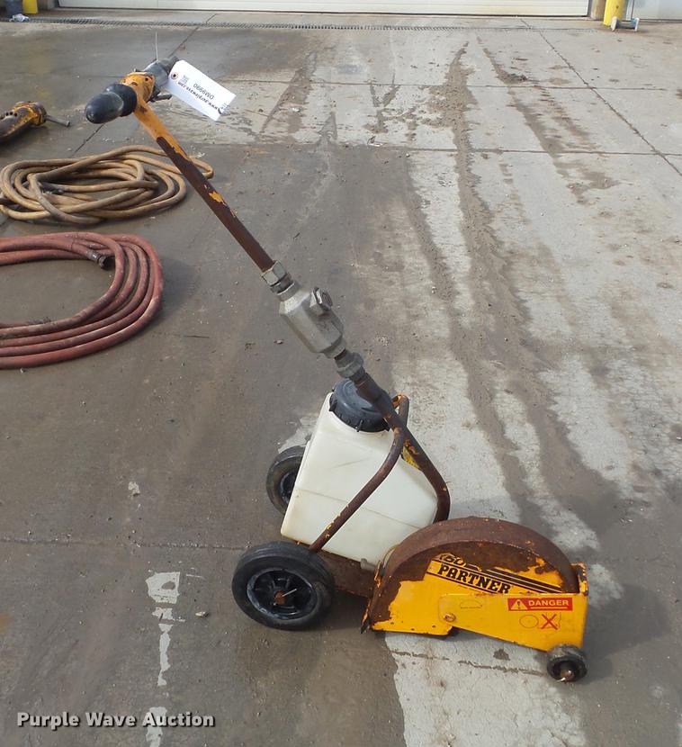 image for item DM9990 Tools