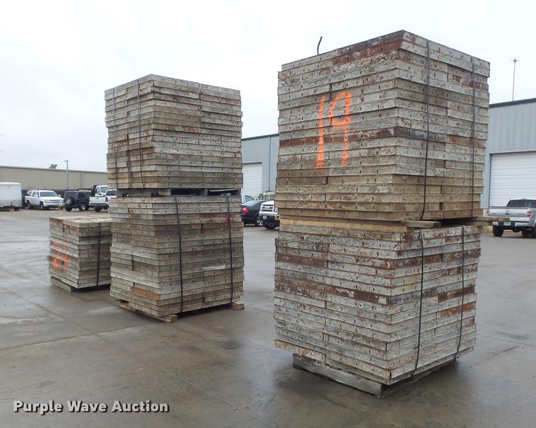 image for item DM9991 (184) concrete forms