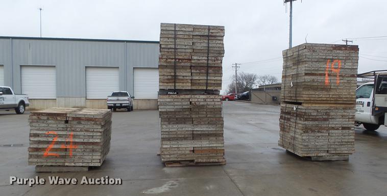 image for item DM9991 (184) concrete forms