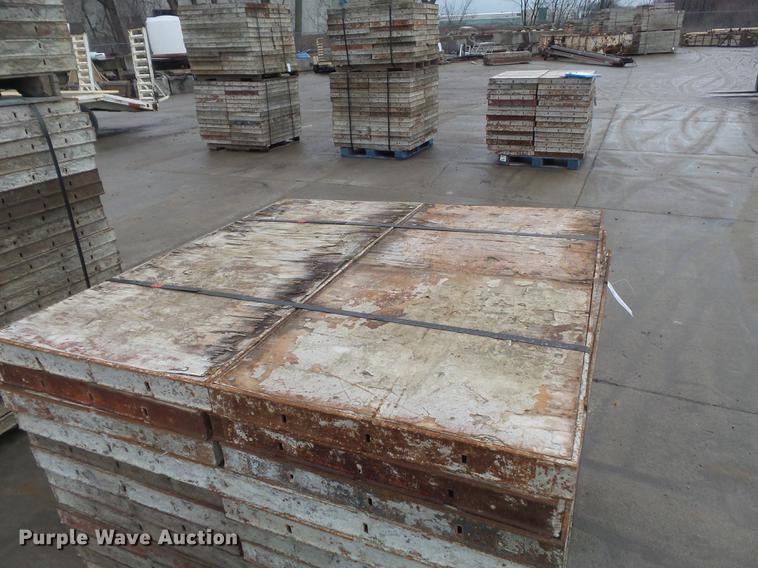 image for item DM9991 (184) concrete forms