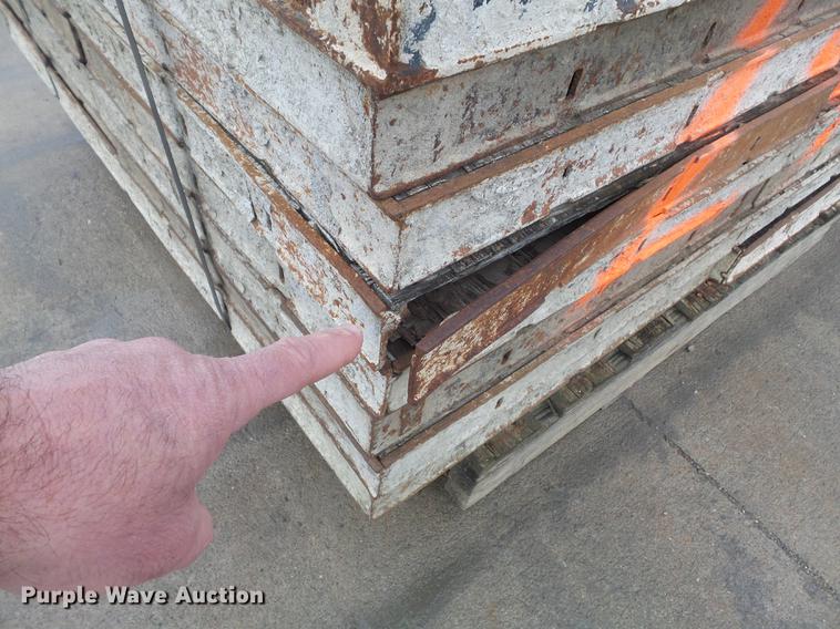 image for item DM9991 (184) concrete forms