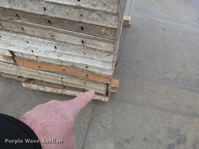 image for item DM9991 (184) concrete forms