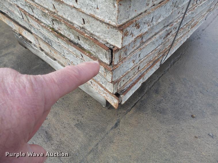 image for item DM9991 (184) concrete forms