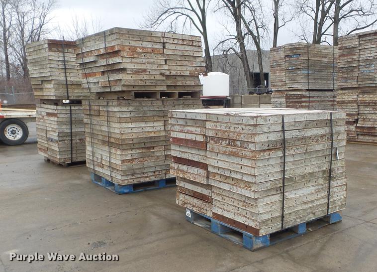 image for item DM9992 (144) concrete forms