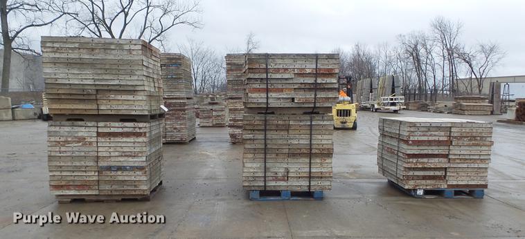 image for item DM9992 (144) concrete forms