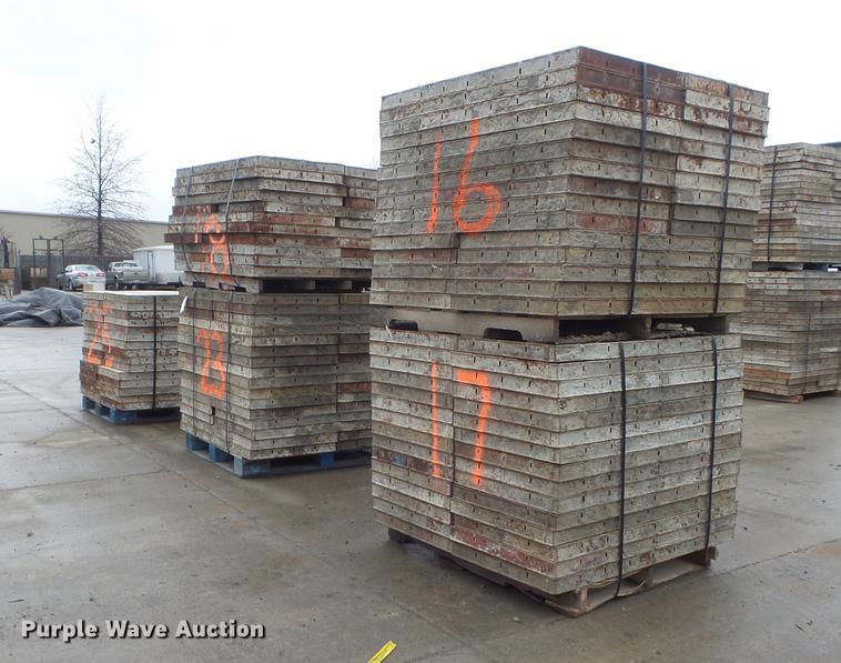 image for item DM9992 (144) concrete forms