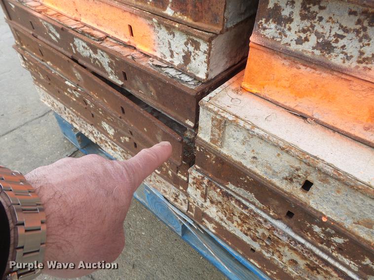 image for item DM9992 (144) concrete forms