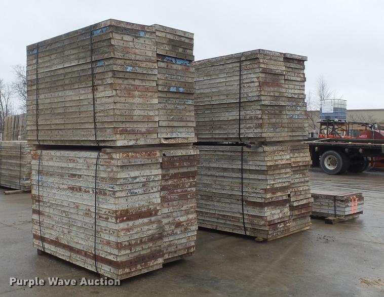 image for item DM9993 (166) concrete forms