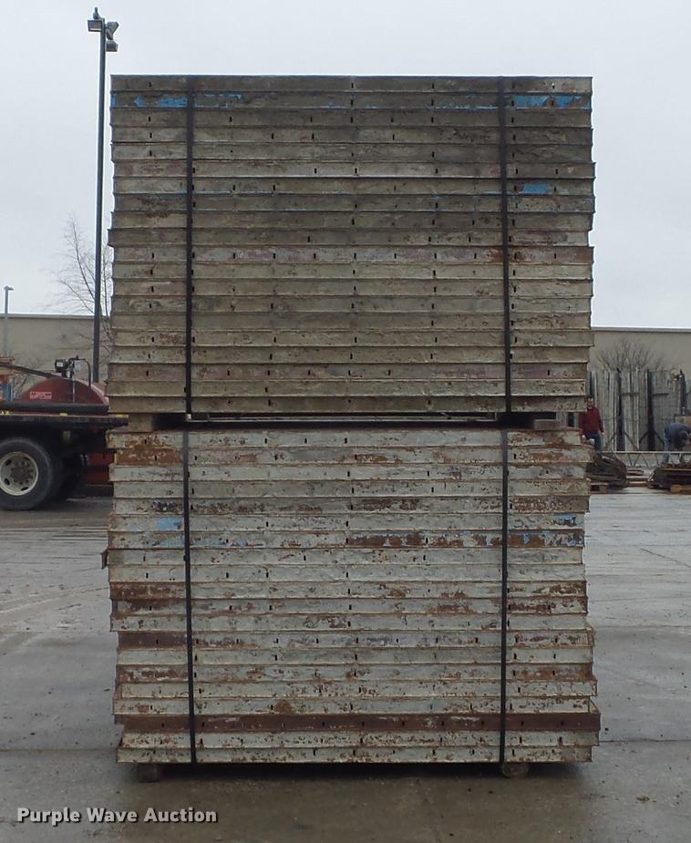 image for item DM9993 (166) concrete forms