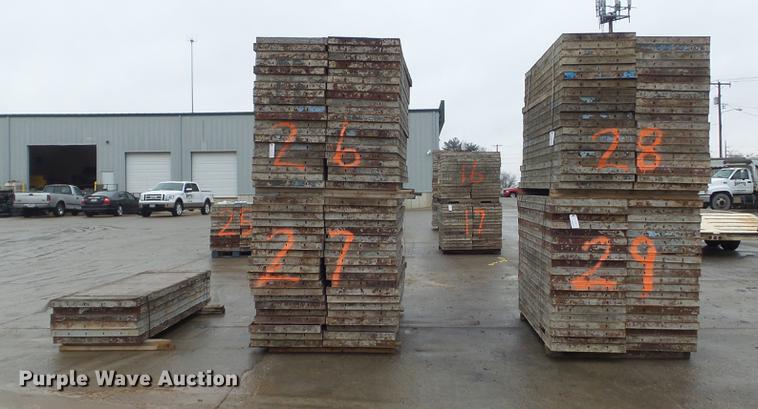 image for item DM9993 (166) concrete forms