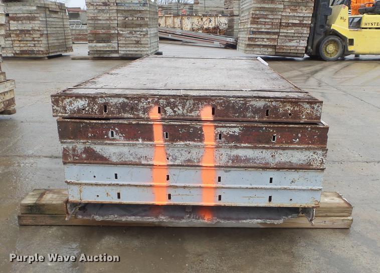 image for item DM9993 (166) concrete forms