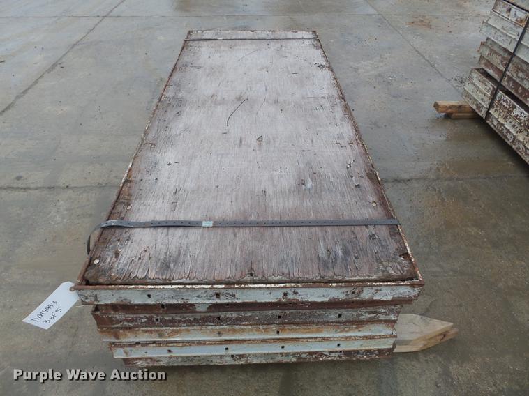 image for item DM9993 (166) concrete forms