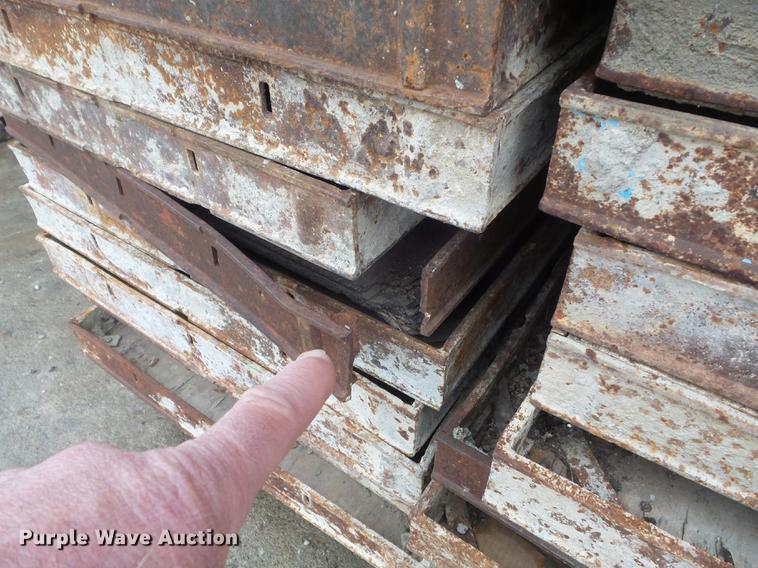 image for item DM9993 (166) concrete forms