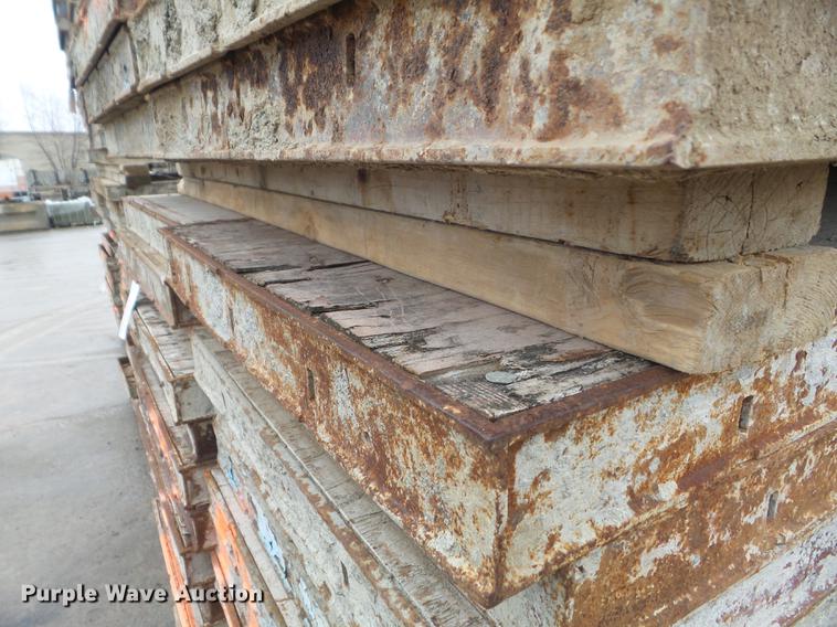 image for item DM9993 (166) concrete forms