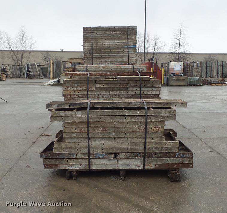 image for item DM9994 (182) concrete forms