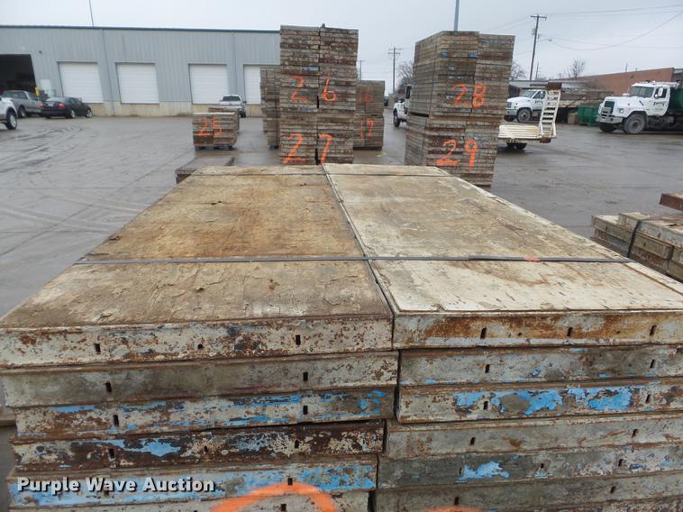 image for item DM9994 (182) concrete forms