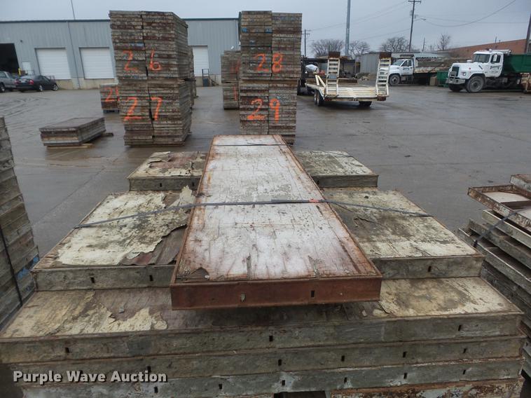 image for item DM9994 (182) concrete forms