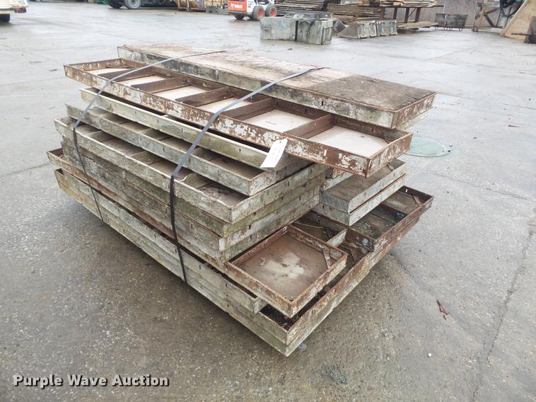 image for item DM9994 (182) concrete forms