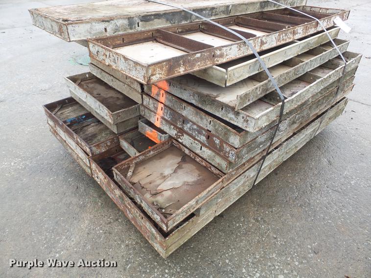 image for item DM9994 (182) concrete forms