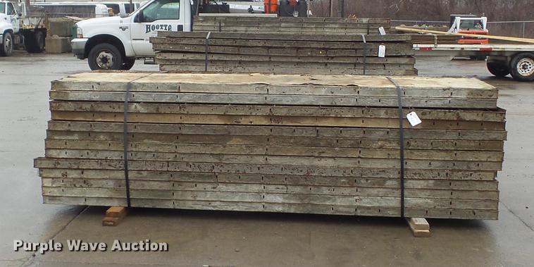 image for item DM9995 (114) concrete forms