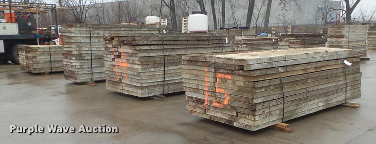 image for item DM9995 (114) concrete forms