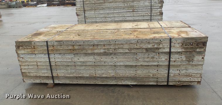 image for item DM9995 (114) concrete forms