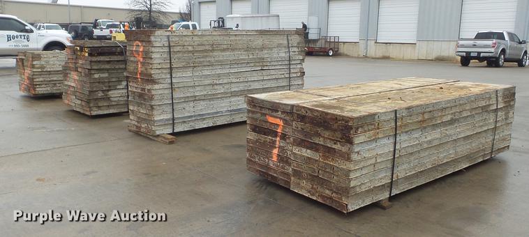 image for item DM9995 (114) concrete forms