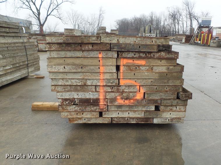 image for item DM9995 (114) concrete forms